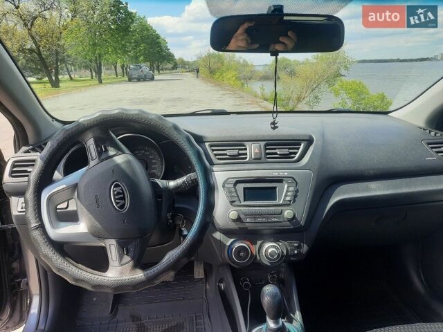 Серый Киа Рио, объемом двигателя 1.4 л и пробегом 198 тыс. км за 6700 $, фото 8 на Automoto.ua