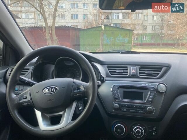 Сірий Кіа Ріо, об'ємом двигуна 1.4 л та пробігом 119 тис. км за 7450 $, фото 9 на Automoto.ua