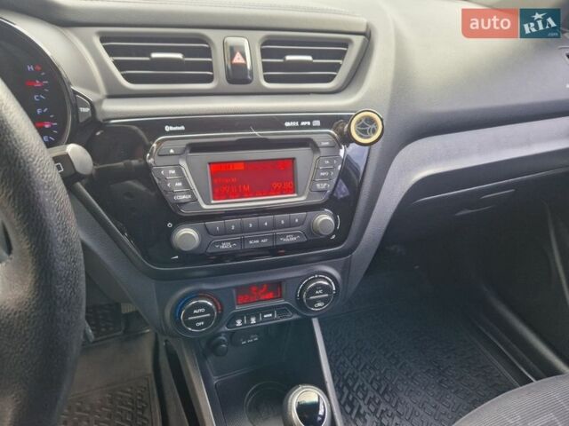 Серый Киа Рио, объемом двигателя 1.6 л и пробегом 98 тыс. км за 9400 $, фото 47 на Automoto.ua