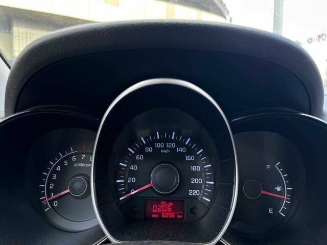 Серый Киа Рио, объемом двигателя 1.4 л и пробегом 62 тыс. км за 7990 $, фото 15 на Automoto.ua