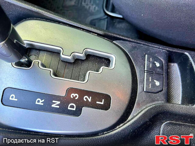 Серый Киа Рио, объемом двигателя 1.6 л и пробегом 173 тыс. км за 7500 $, фото 4 на Automoto.ua