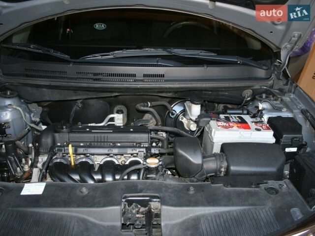 Сірий Кіа Ріо, об'ємом двигуна 1.4 л та пробігом 116 тис. км за 6500 $, фото 12 на Automoto.ua