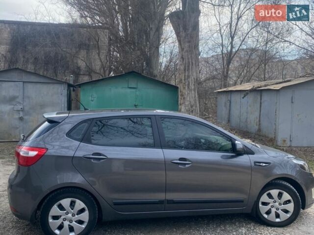 Сірий Кіа Ріо, об'ємом двигуна 1.4 л та пробігом 119 тис. км за 7450 $, фото 3 на Automoto.ua