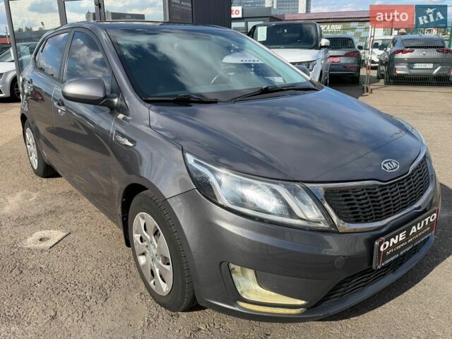 Серый Киа Рио, объемом двигателя 1.4 л и пробегом 186 тыс. км за 6790 $, фото 2 на Automoto.ua