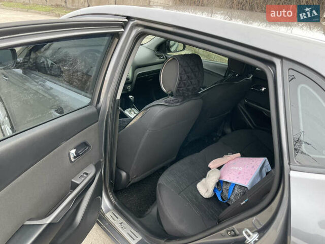 Серый Киа Рио, объемом двигателя 1.6 л и пробегом 156 тыс. км за 8800 $, фото 11 на Automoto.ua