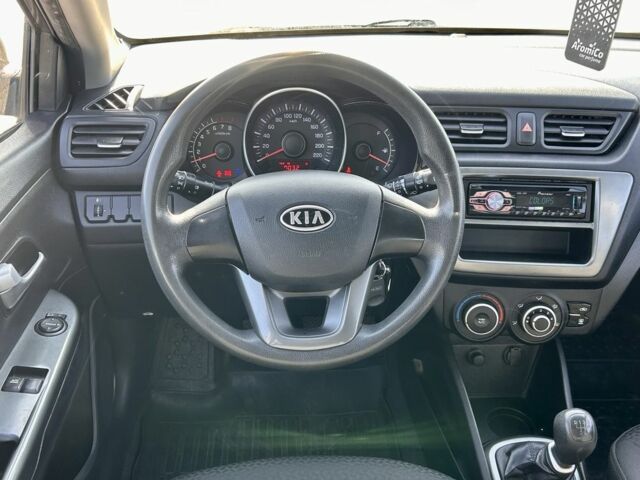 Сірий Кіа Ріо, об'ємом двигуна 1.4 л та пробігом 80 тис. км за 8200 $, фото 14 на Automoto.ua