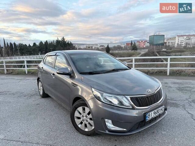 Серый Киа Рио, объемом двигателя 1.6 л и пробегом 104 тыс. км за 8000 $, фото 1 на Automoto.ua