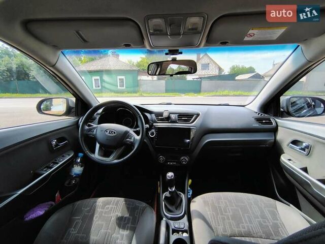 Серый Киа Рио, объемом двигателя 1.59 л и пробегом 271 тыс. км за 6800 $, фото 23 на Automoto.ua