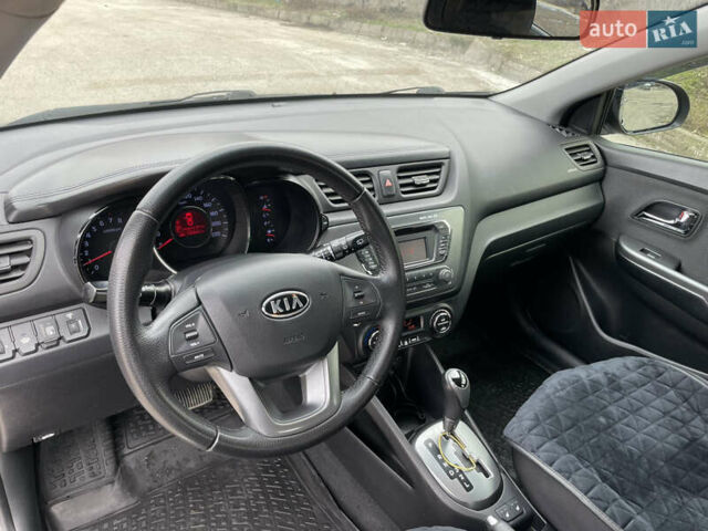 Серый Киа Рио, объемом двигателя 1.6 л и пробегом 156 тыс. км за 8800 $, фото 13 на Automoto.ua