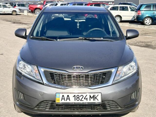 Сірий Кіа Ріо, об'ємом двигуна 1.4 л та пробігом 80 тис. км за 8200 $, фото 1 на Automoto.ua