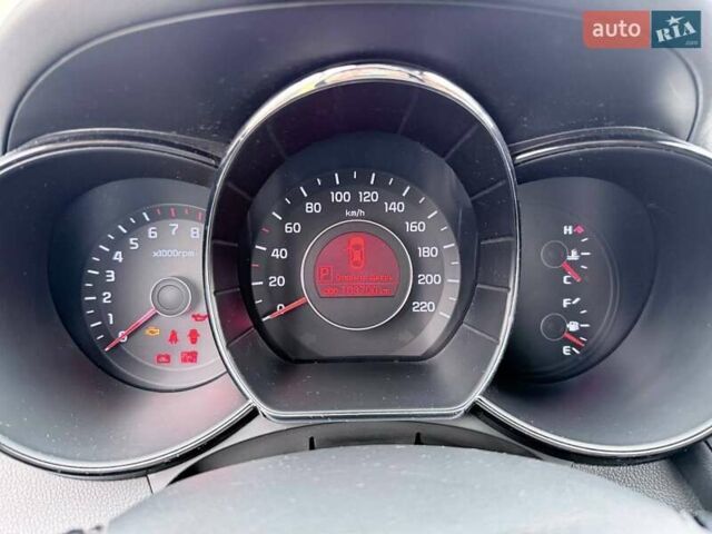 Серый Киа Рио, объемом двигателя 1.6 л и пробегом 104 тыс. км за 8000 $, фото 8 на Automoto.ua
