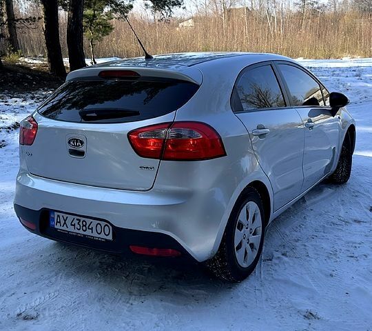 Серый Киа Рио, объемом двигателя 14 л и пробегом 143 тыс. км за 6500 $, фото 3 на Automoto.ua