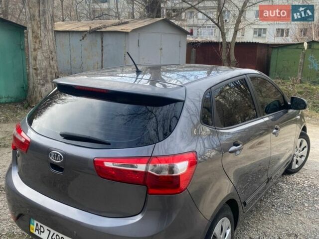 Сірий Кіа Ріо, об'ємом двигуна 1.4 л та пробігом 119 тис. км за 7450 $, фото 5 на Automoto.ua