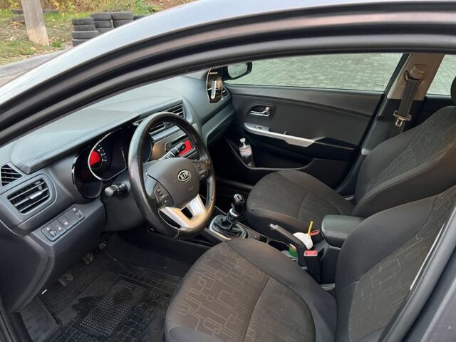 Кіа Ріо 2012 у Одесі на Automoto.ua Сірий Кіа Ріо, об'ємом двигуна 1.6 л та пробігом 103 тис. км за 6650 $, фото 8 на Automoto.ua