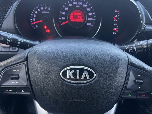 Сірий Кіа Ріо, об'ємом двигуна 1.6 л та пробігом 145 тис. км за 8200 $, фото 6 на Automoto.ua