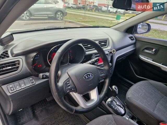 Серый Киа Рио, объемом двигателя 1.6 л и пробегом 98 тыс. км за 9400 $, фото 40 на Automoto.ua