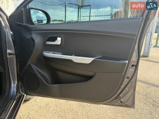 Серый Киа Рио, объемом двигателя 1.4 л и пробегом 186 тыс. км за 6790 $, фото 21 на Automoto.ua