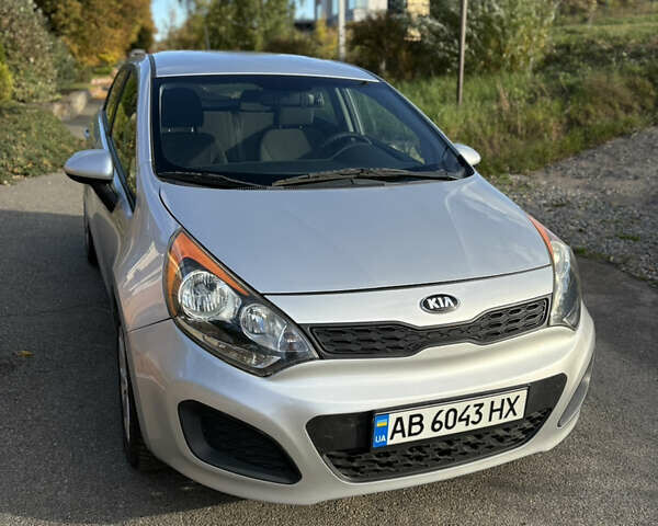 Серый Киа Рио, объемом двигателя 1.59 л и пробегом 138 тыс. км за 7800 $, фото 2 на Automoto.ua