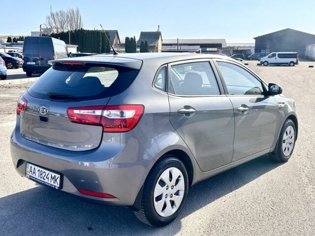 Сірий Кіа Ріо, об'ємом двигуна 1.4 л та пробігом 80 тис. км за 8200 $, фото 4 на Automoto.ua
