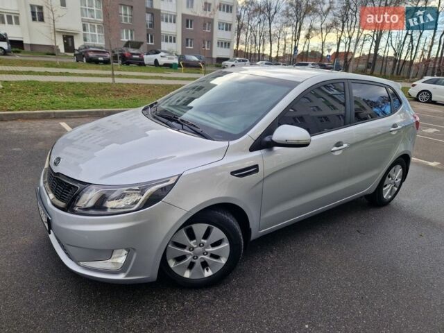 Серый Киа Рио, объемом двигателя 1.6 л и пробегом 98 тыс. км за 9400 $, фото 7 на Automoto.ua