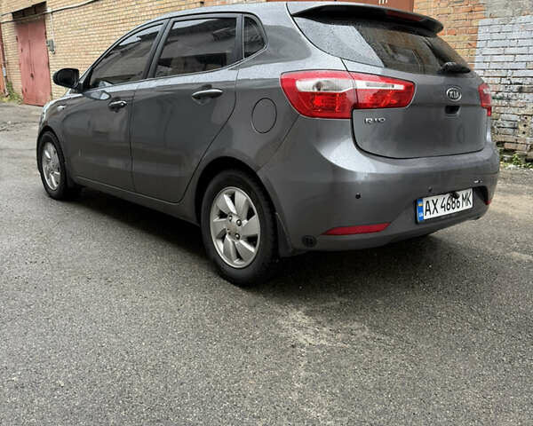 Сірий Кіа Ріо, об'ємом двигуна 1.4 л та пробігом 170 тис. км за 5999 $, фото 4 на Automoto.ua