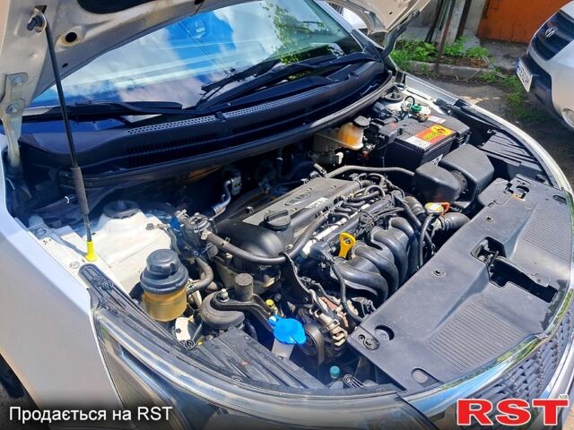 Серый Киа Рио, объемом двигателя 1.6 л и пробегом 240 тыс. км за 7400 $, фото 1 на Automoto.ua