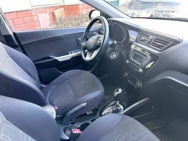 Сірий Кіа Ріо, об'ємом двигуна 1.6 л та пробігом 145 тис. км за 8200 $, фото 4 на Automoto.ua