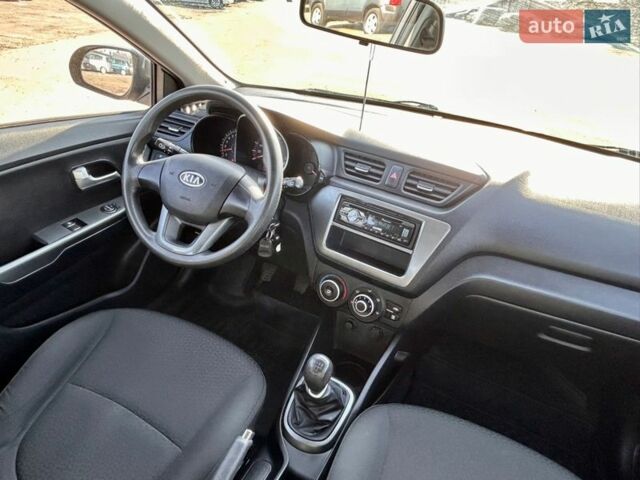 Сірий Кіа Ріо, об'ємом двигуна 1.4 л та пробігом 80 тис. км за 8200 $, фото 17 на Automoto.ua