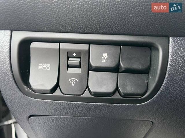 Сірий Кіа Ріо, об'ємом двигуна 1.59 л та пробігом 138 тис. км за 8190 $, фото 16 на Automoto.ua