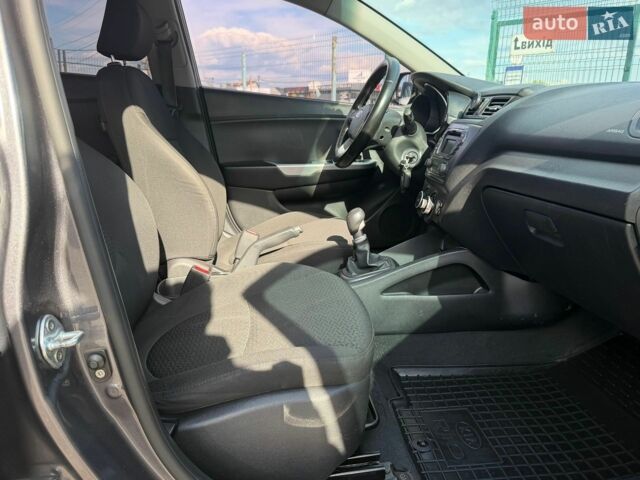 Серый Киа Рио, объемом двигателя 1.4 л и пробегом 186 тыс. км за 6790 $, фото 22 на Automoto.ua