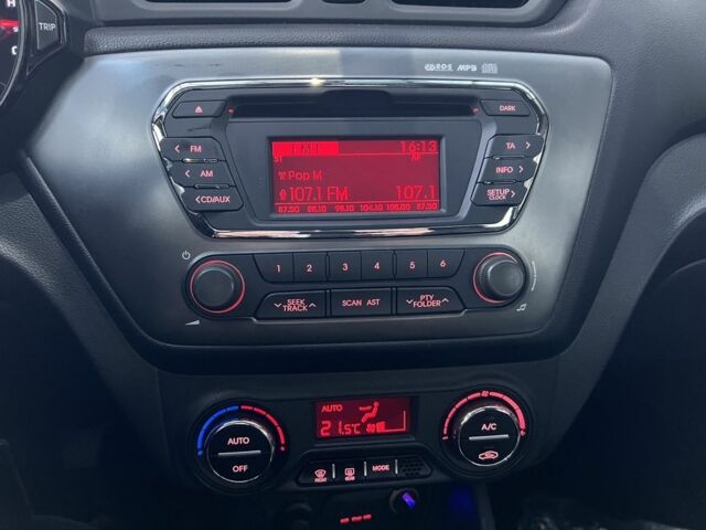 Кіа Ріо 2012 у Одесі на Automoto.ua Сірий Кіа Ріо, об'ємом двигуна 1.6 л та пробігом 103 тис. км за 6650 $, фото 19 на Automoto.ua