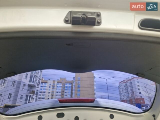 Серый Киа Рио, объемом двигателя 1.6 л и пробегом 98 тыс. км за 9400 $, фото 63 на Automoto.ua