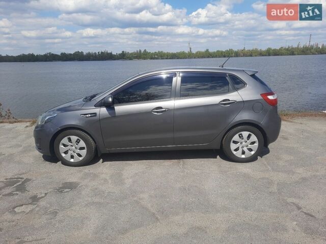 Серый Киа Рио, объемом двигателя 1.4 л и пробегом 198 тыс. км за 6700 $, фото 3 на Automoto.ua