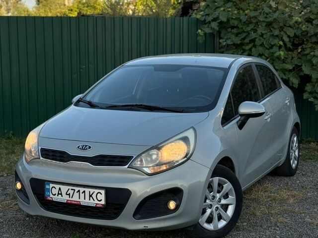 Сірий Кіа Ріо, об'ємом двигуна 1.12 л та пробігом 224 тис. км за 4900 $, фото 1 на Automoto.ua