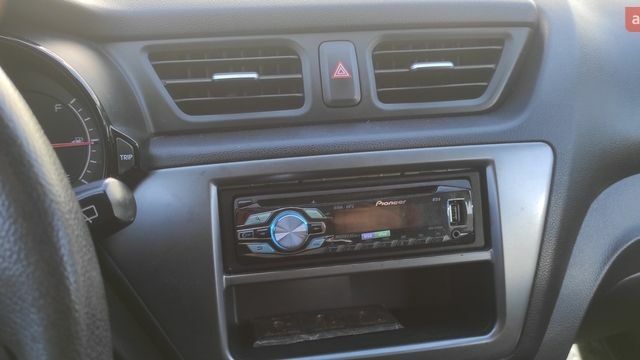 Сірий Кіа Ріо, об'ємом двигуна 1.4 л та пробігом 80 тис. км за 7000 $, фото 1 на Automoto.ua