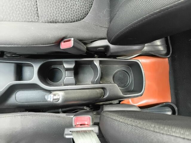 Сірий Кіа Ріо, об'ємом двигуна 0 л та пробігом 3 тис. км за 8000 $, фото 9 на Automoto.ua