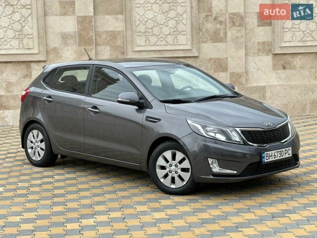 Сірий Кіа Ріо, об'ємом двигуна 1.59 л та пробігом 53 тис. км за 9700 $, фото 3 на Automoto.ua