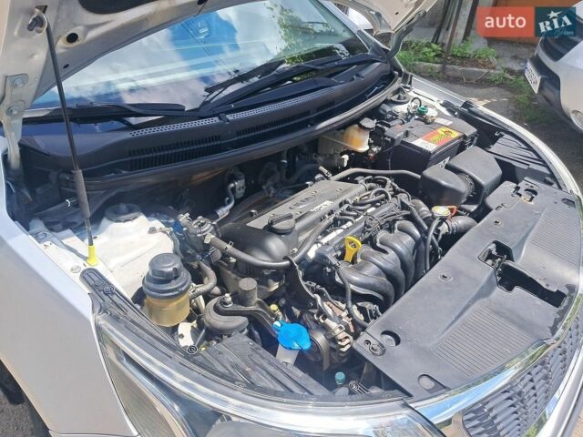 Сірий Кіа Ріо, об'ємом двигуна 1.59 л та пробігом 240 тис. км за 7800 $, фото 7 на Automoto.ua