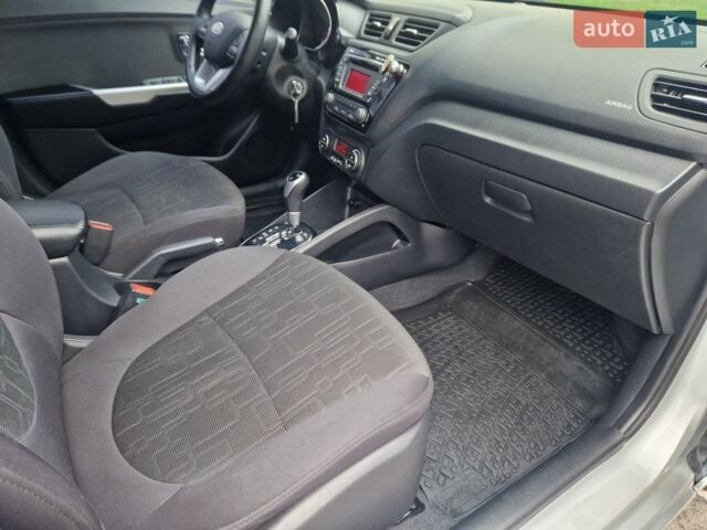 Серый Киа Рио, объемом двигателя 1.6 л и пробегом 98 тыс. км за 9400 $, фото 68 на Automoto.ua