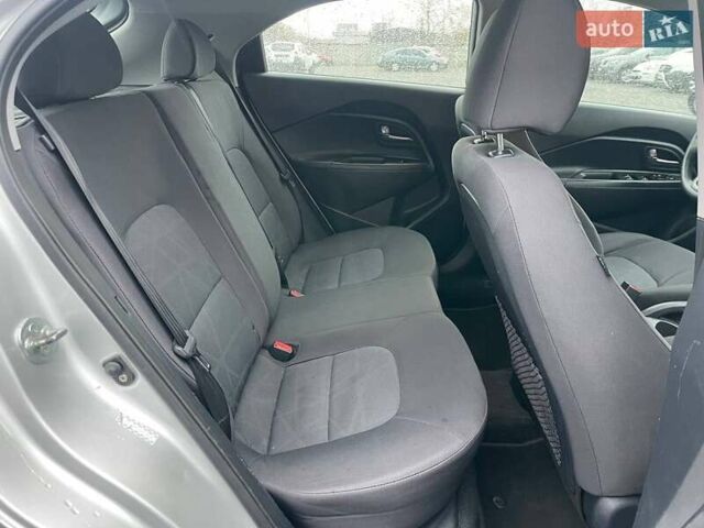 Сірий Кіа Ріо, об'ємом двигуна 1.59 л та пробігом 138 тис. км за 8190 $, фото 10 на Automoto.ua
