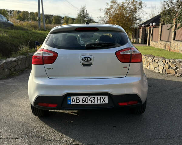 Серый Киа Рио, объемом двигателя 1.59 л и пробегом 138 тыс. км за 7800 $, фото 5 на Automoto.ua