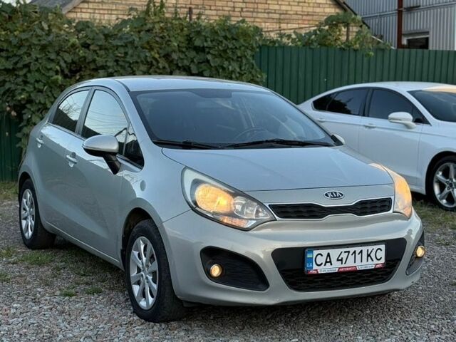 Сірий Кіа Ріо, об'ємом двигуна 1.12 л та пробігом 224 тис. км за 4900 $, фото 5 на Automoto.ua