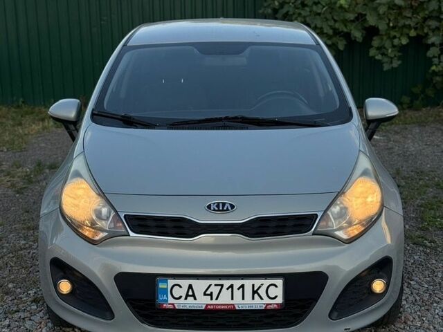 Сірий Кіа Ріо, об'ємом двигуна 1.12 л та пробігом 224 тис. км за 4900 $, фото 2 на Automoto.ua