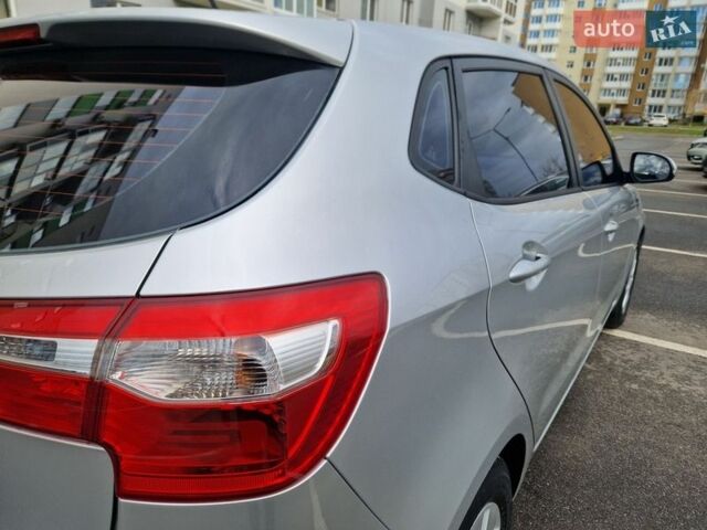 Серый Киа Рио, объемом двигателя 1.6 л и пробегом 98 тыс. км за 9400 $, фото 20 на Automoto.ua