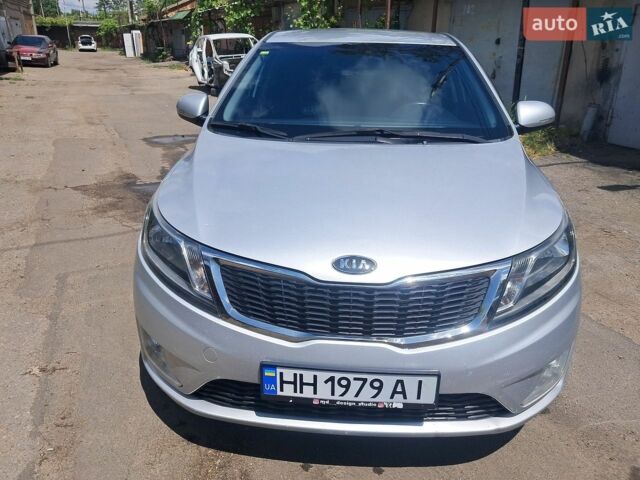 Сірий Кіа Ріо, об'ємом двигуна 1.59 л та пробігом 240 тис. км за 7800 $, фото 5 на Automoto.ua