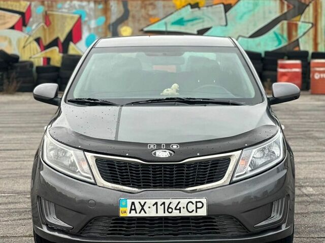 Сірий Кіа Ріо, об'ємом двигуна 1.4 л та пробігом 205 тис. км за 4900 $, фото 4 на Automoto.ua