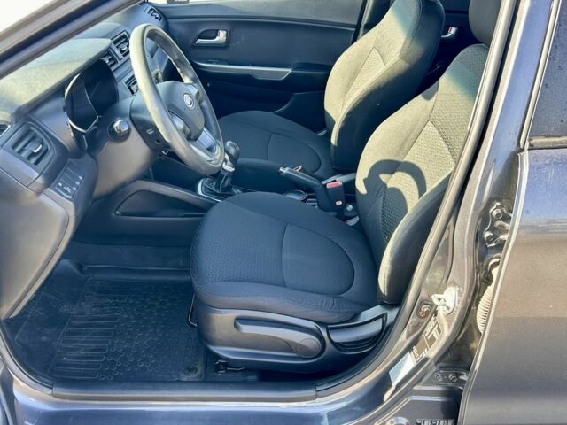 Сірий Кіа Ріо, об'ємом двигуна 1.4 л та пробігом 80 тис. км за 8200 $, фото 10 на Automoto.ua