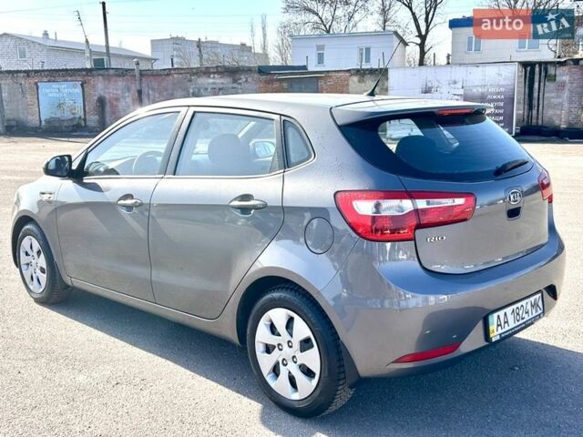 Сірий Кіа Ріо, об'ємом двигуна 1.4 л та пробігом 80 тис. км за 8200 $, фото 5 на Automoto.ua