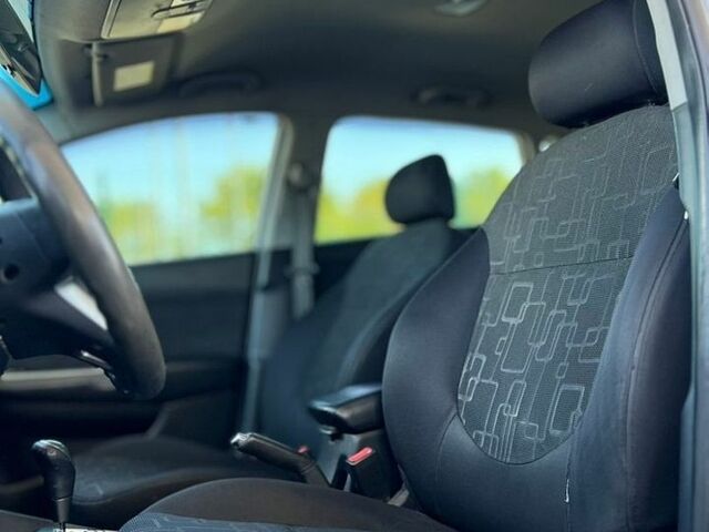 Сірий Кіа Ріо, об'ємом двигуна 1.59 л та пробігом 189 тис. км за 7599 $, фото 8 на Automoto.ua