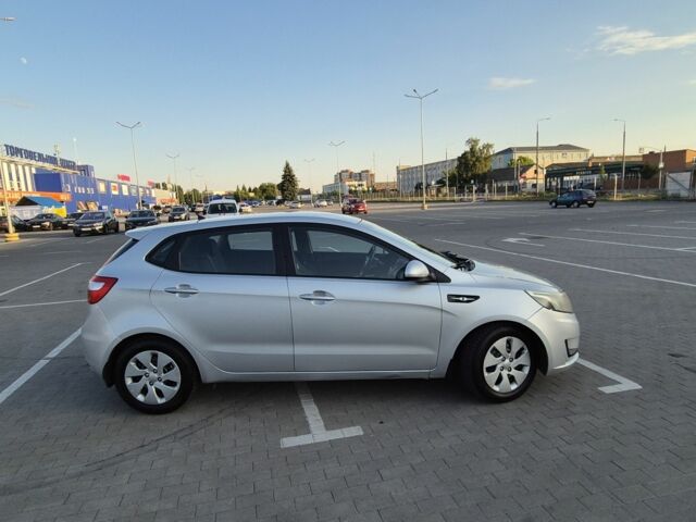 Серый Киа Рио, объемом двигателя 1.4 л и пробегом 162 тыс. км за 6664 $, фото 5 на Automoto.ua